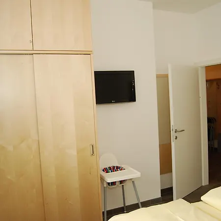 Haus Schraberger Апартаменты *